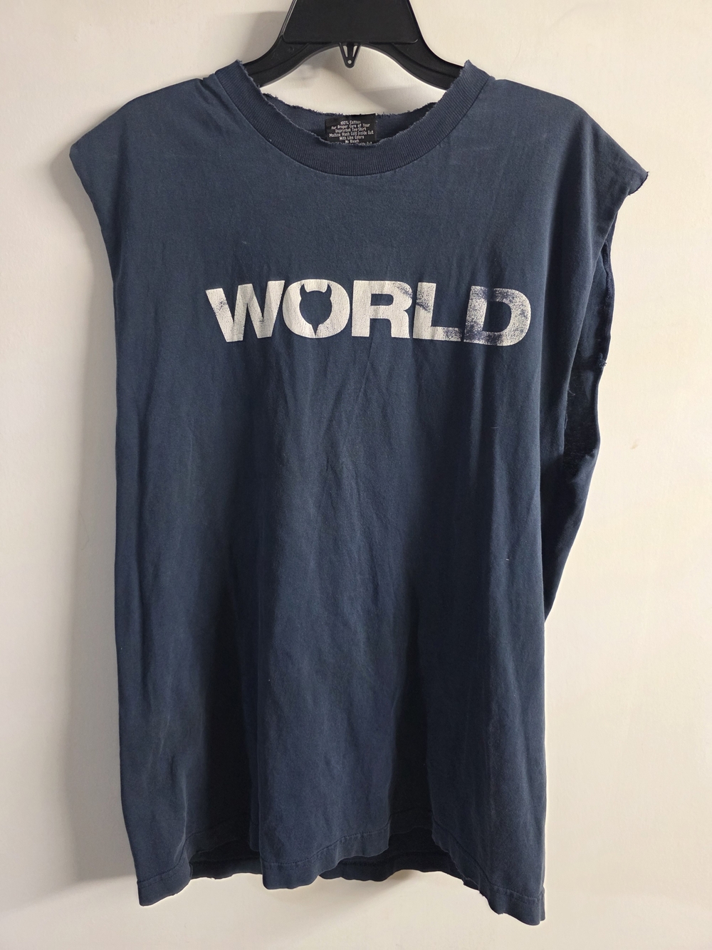 Vintage 'WORLD Industries' Navy Graphic Muscle Tee Y2K Street Wear!